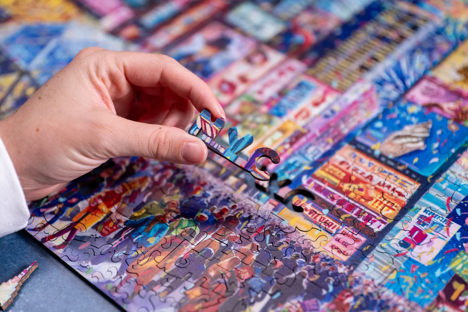 Mosaic Puzzles New Year's Eve in Times Square puzzle 1000 piese lumini