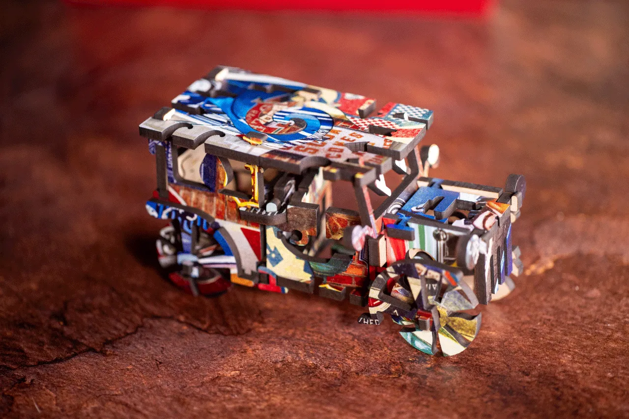 Mosaic Collector's Garage puzzle lemn 500 piese 3D