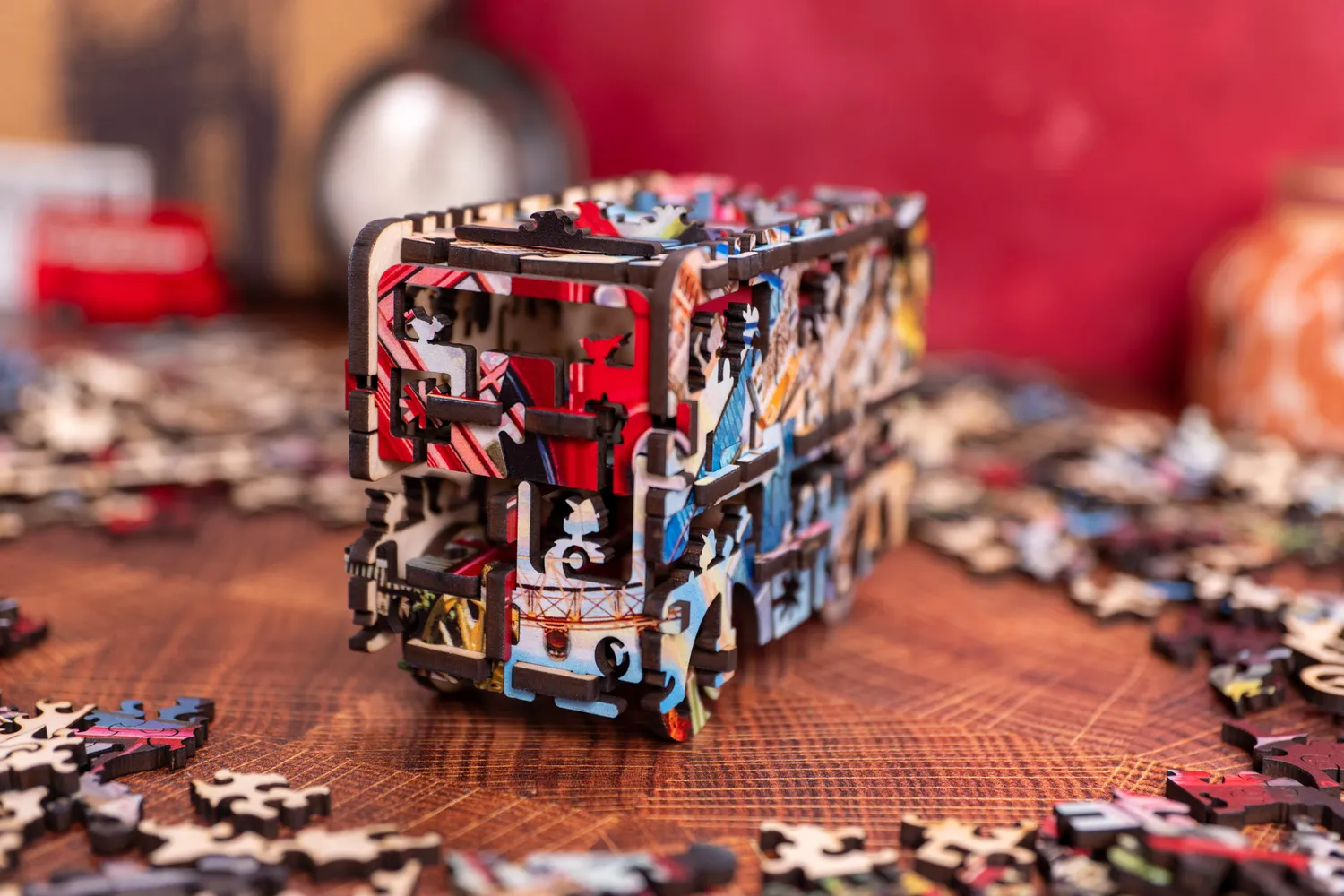 Mosaic Puzzles Touring London Town puzzle lemn 1000 piese 3D bus