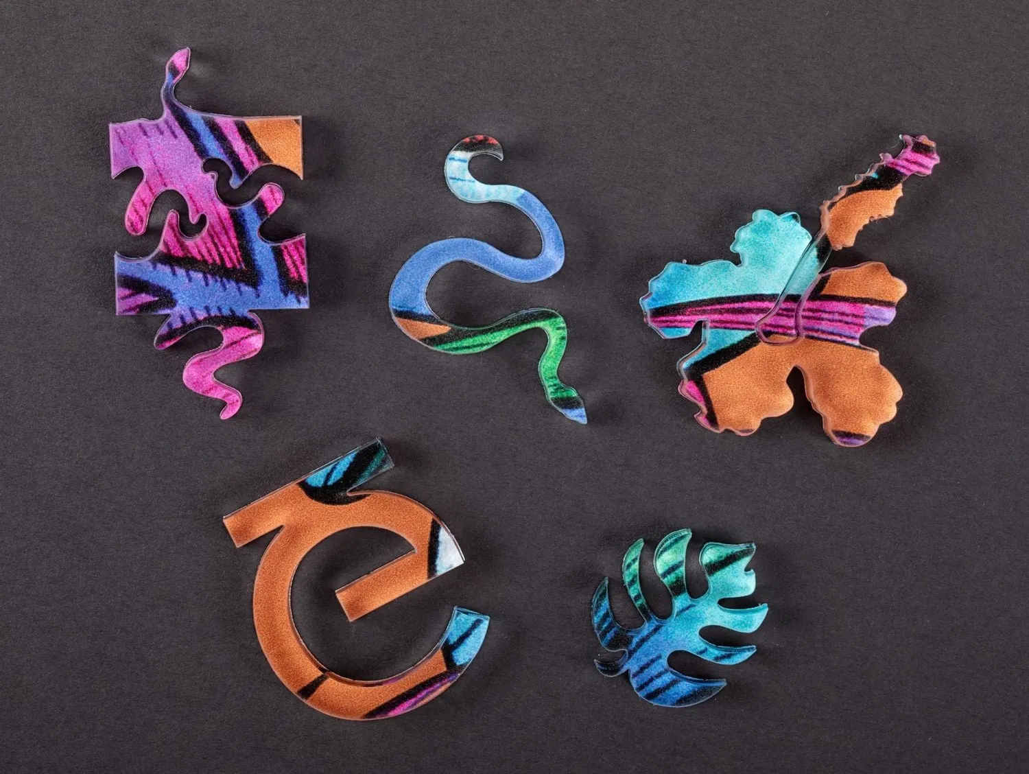 Eklektik Pieces Serpentine Descent puzzle 300 piese 29x39 cm