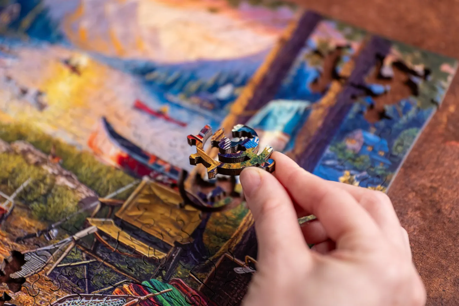 Mosaic Puzzles Casting by the Campfire puzzle lemn 500 piese pescuit