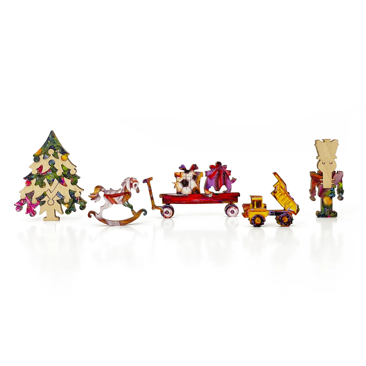 Hidden Piece Old Fashioned Christmas puzzle 526 piese