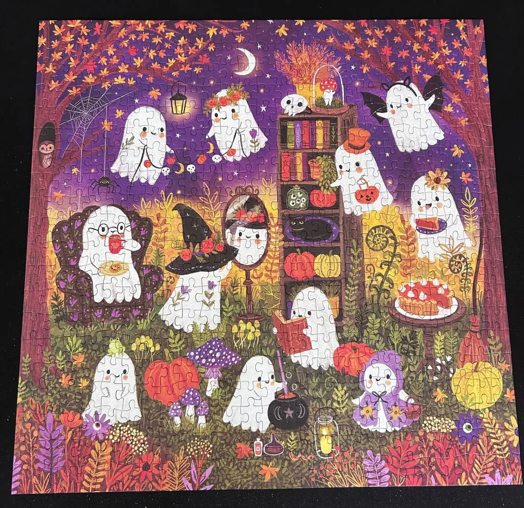 Mudpuppy Ghostly Gathering puzzle 500 piese familie Halloween