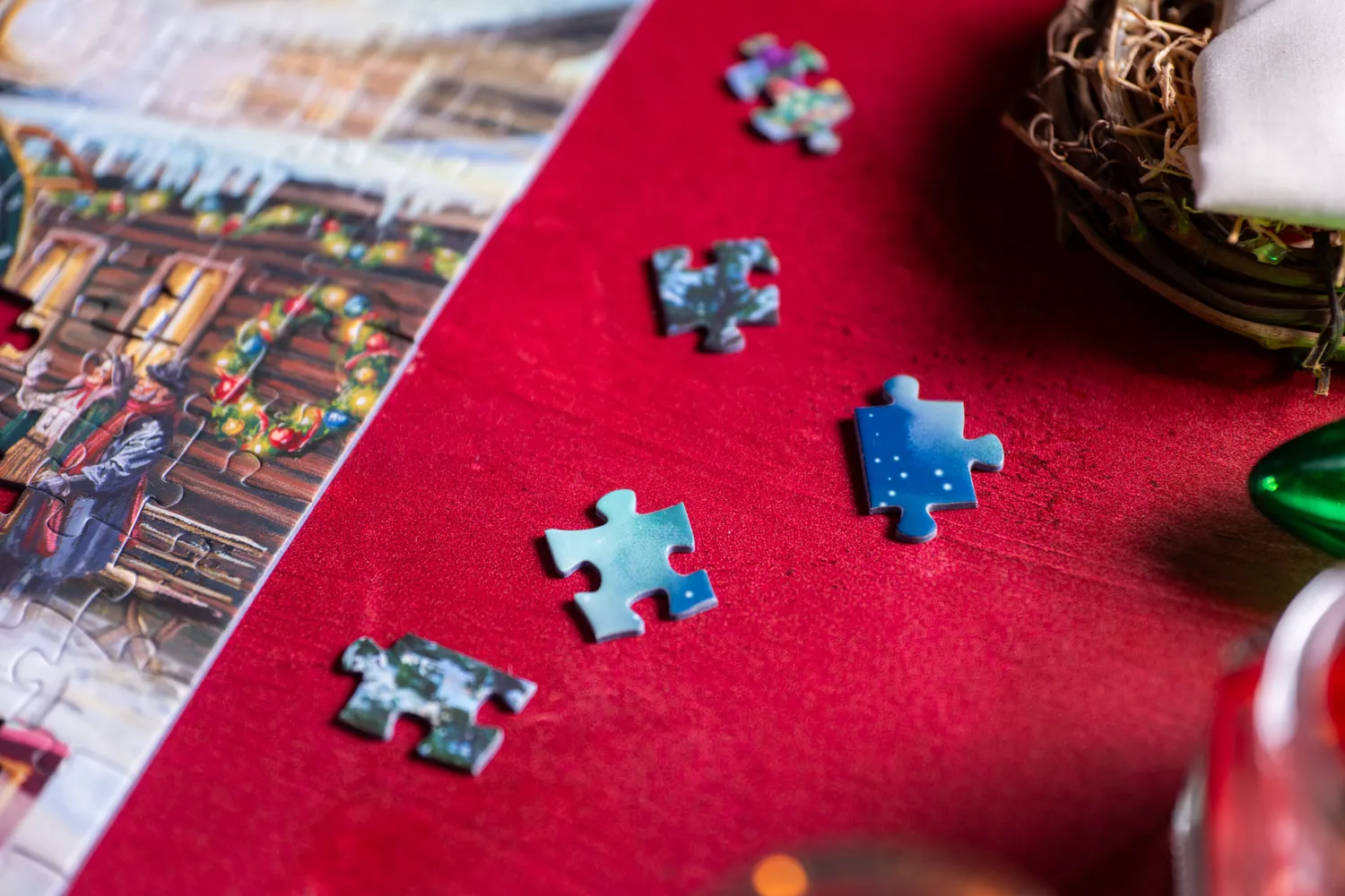 Mosaic Puzzles Traditions Christmas Cheer on the Tracks puzzle 500 piese iarnă