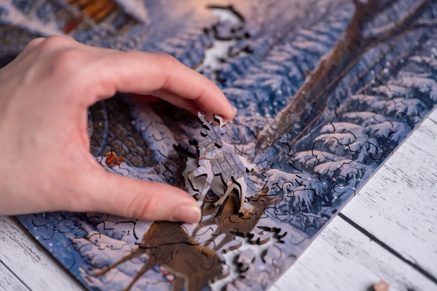 Mosaic Puzzles Woodland Winter Refuge puzzle lemn 1000 piese